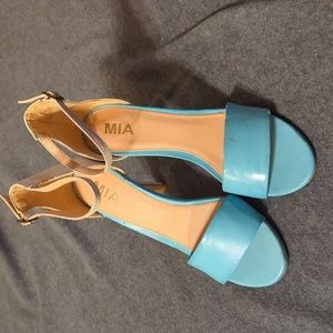Mia Blue Heels Size 8.5